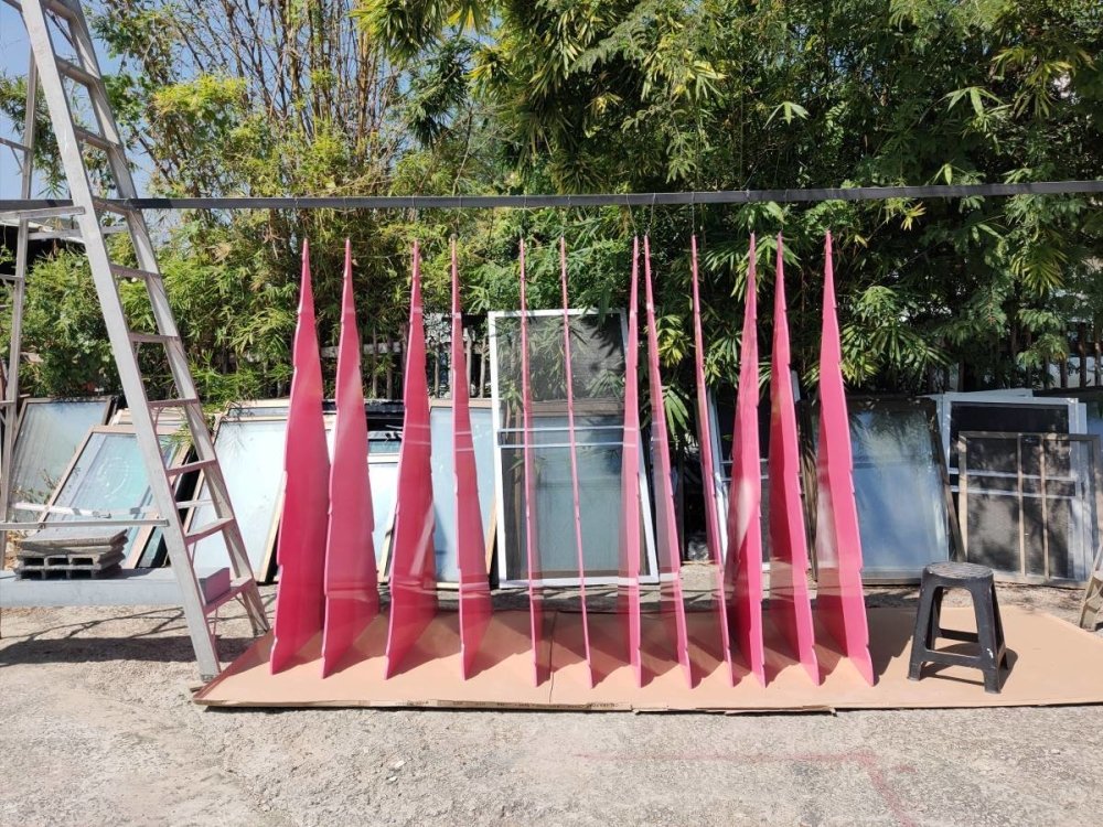 ป้ายตัวอักษร plastwood ทำสีไดคัทตามแบบ ป้ายบริษัท ป้ายชื่อร้าน ตัวอักษรชื่อบริษัท พลาสวูดทำสี