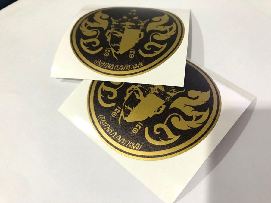 พิมพ์สกรีนยูวี รับสกรีนโลโก้ Print UV Inkjet งานพิมพ์คมชัด ทนทาน เหมาะสำหรับวัสดุหลากหลาย เช่น ไม้ โลหะ และอะคริลิค