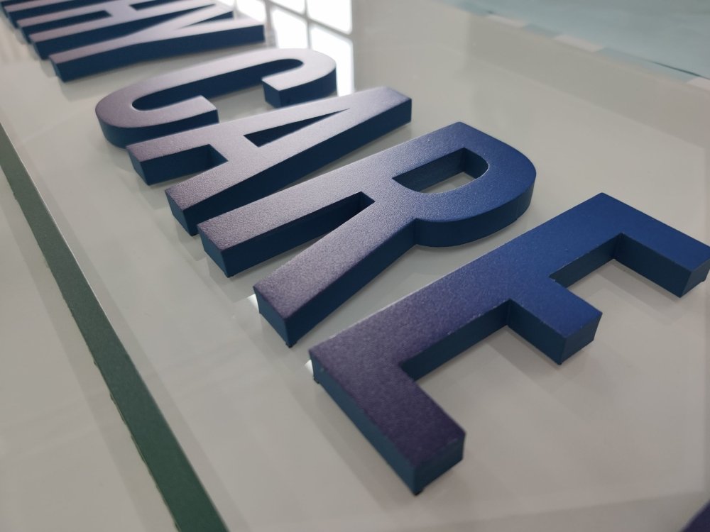 ป้ายชื่อบริษัท ป้ายตัวนูนติดผนัง ราคาถูก ป้ายพลาสวูดฉลุลาย ไดคัทตัวอักษร ป้ายชื่บริษัทติดกำแพง สีดำ ตัวอักษรจีน