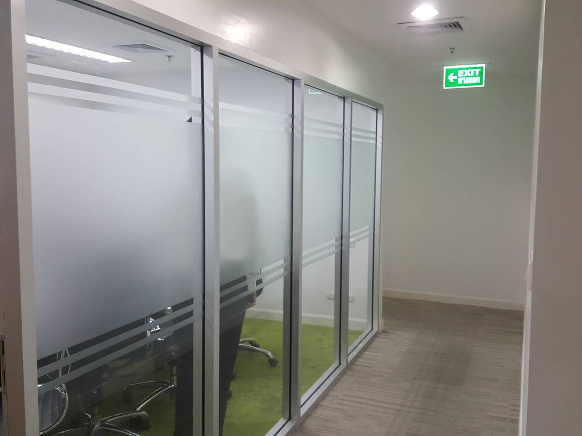 สติ๊กเกอร์ฝ้า ติดกระจก ฟิล์มฝ้าติดกระจก - Octopus Media Solutions