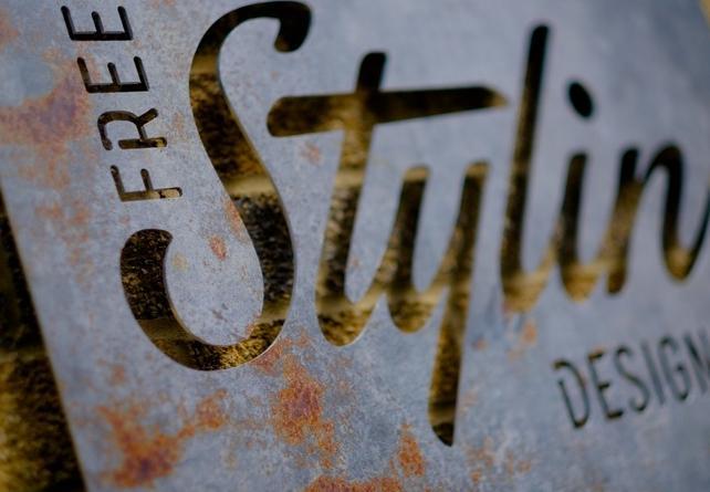 เครื่องฉลุ CNC บริษัทออคโทพุส งานฉลุแผ่นไม้ แผ่นอะคริลิก แผ่นฟิวเจอร์บอร์ด งานฉลุตกแต่งทุกชนิด