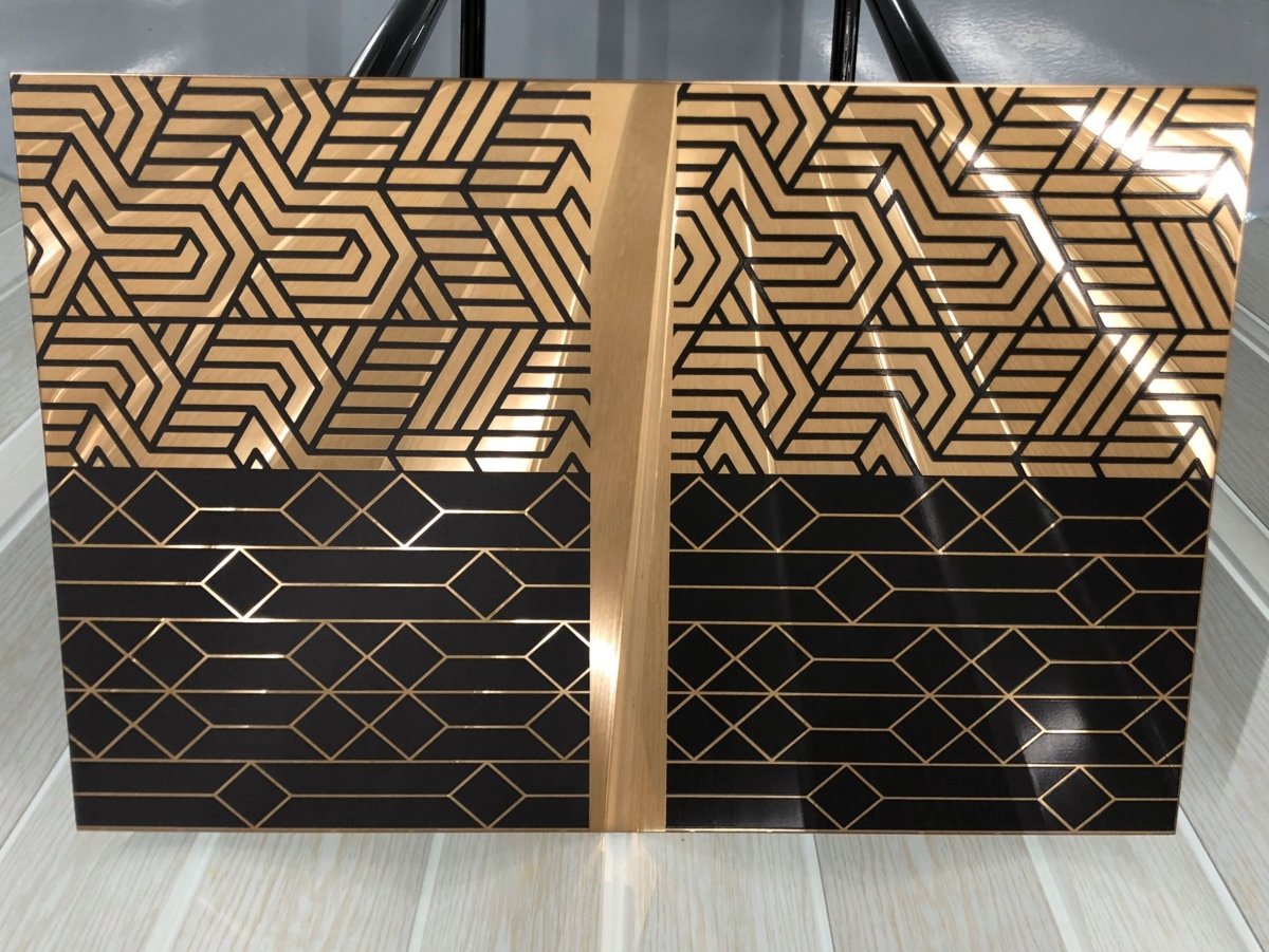 ป้ายสแตนเลส พิมพ์ยูวี คมชัด ทนทาน ดีไซน์หรูหรา เหมาะสำหรับป้ายบริษัท