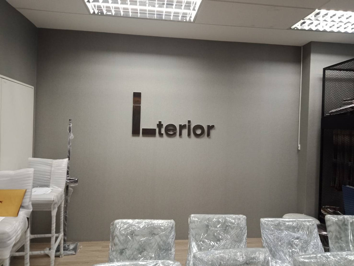 ป้ายตัวอักษรสแตนเลส Stainless Steel Letter Signage หรูหรา แข็งแรง ทนทาน เหมาะสำหรับป้ายบริษัท อาคาร และงานตกแต่ง