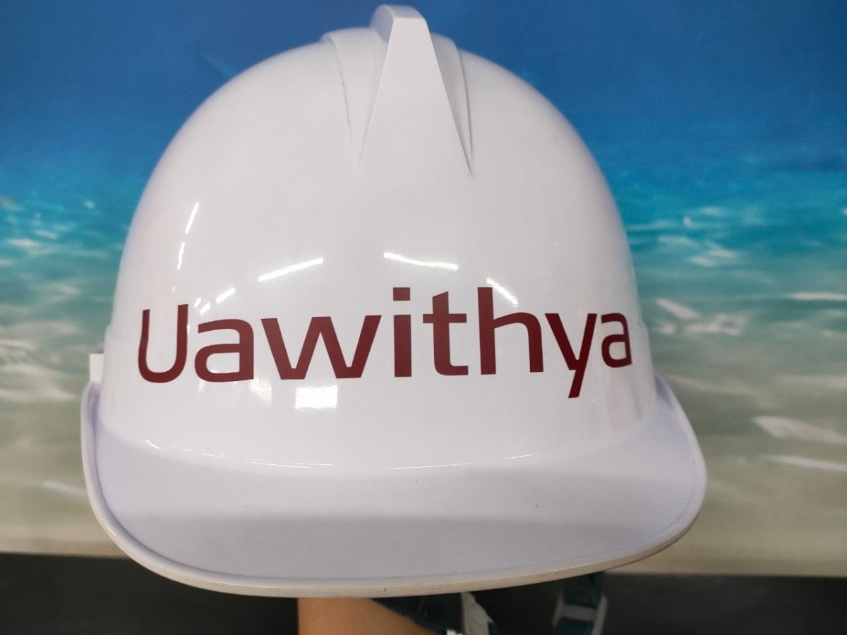 สติ๊กเกอร์ติดหมวกเซฟตี้ - Octopus Media Solutions