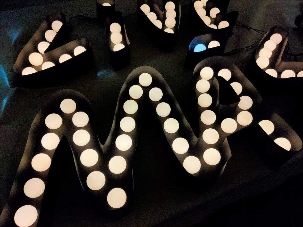 รับทำป้าย อยุธยา ออกแบบและผลิตป้ายโฆษณา ป้ายไฟ ป้ายอักษรโลหะ ป้ายร้านค้า พร้อมติดตั้งครบวงจร โดยทีมงานมืออาชีพ