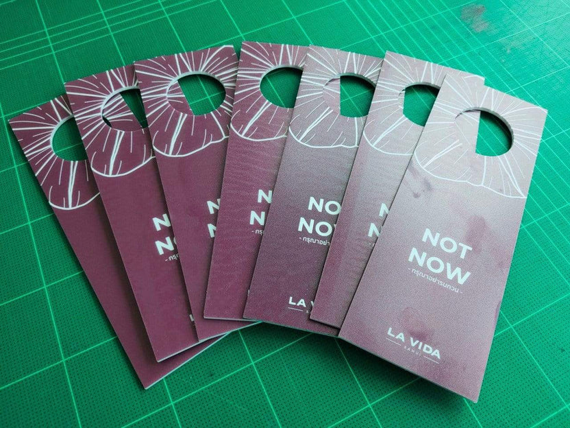 พิมพ์สกรีนยูวี รับสกรีนโลโก้ Print UV Inkjet งานพิมพ์คมชัด ทนทาน เหมาะสำหรับวัสดุหลากหลาย เช่น ไม้ โลหะ และอะคริลิค