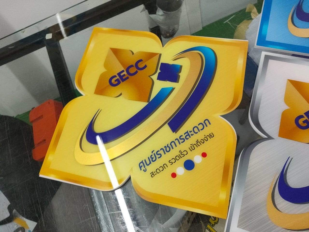 พิมพ์สกรีนยูวี รับสกรีนโลโก้ Print UV Inkjet งานพิมพ์คมชัด ทนทาน เหมาะสำหรับวัสดุหลากหลาย เช่น ไม้ โลหะ และอะคริลิค