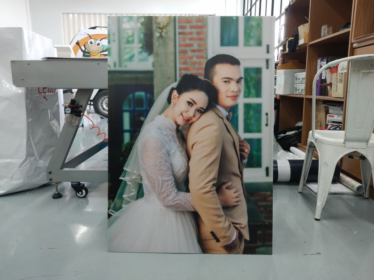 ป้ายงานแต่ง รูปพรีเวดดิ้ง และป้ายโฟมบอร์ด พิมพ์คมชัด ดีไซน์สวย เหมาะสำหรับงานแต่ง งานอีเวนต์ และตกแต่งสถานที่พิเศษ