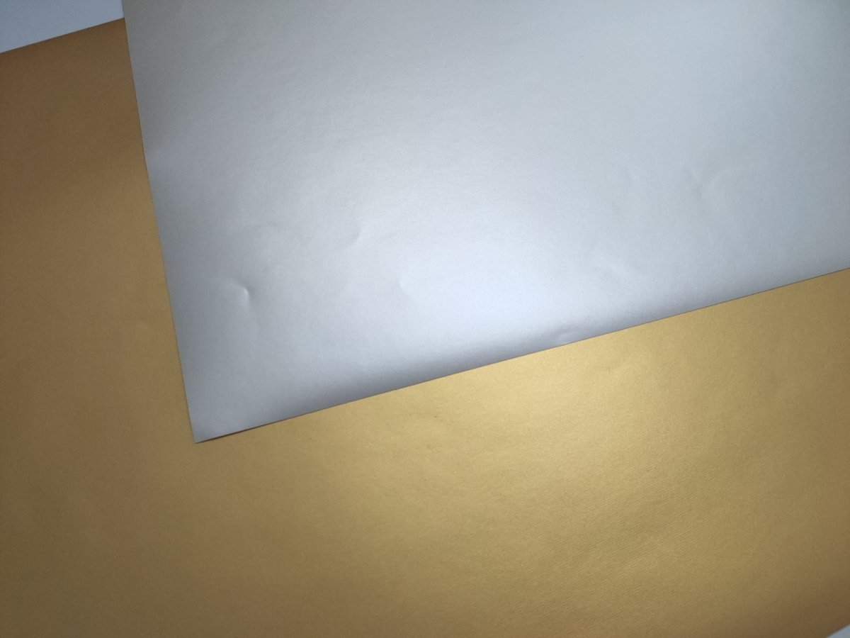 สติ๊กเกอร์สีทอง และสติ๊กเกอร์สีเงิน พิมพ์หรูหรา เพิ่มมูลค่าสินค้า เหมาะสำหรับฉลากบรรจุภัณฑ์ งานพรีเมียม และงานตกแต่ง