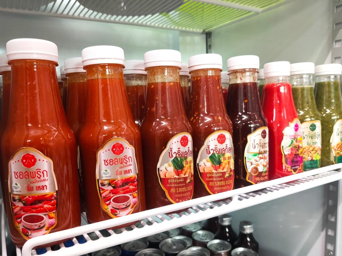 สติ๊กเกอร์ฉลาก ฉลากสินค้า สติ๊กเกอร์แปะขวด  ที่แปะขวดสินค้า ฉลากบรรจุภัณฑ์