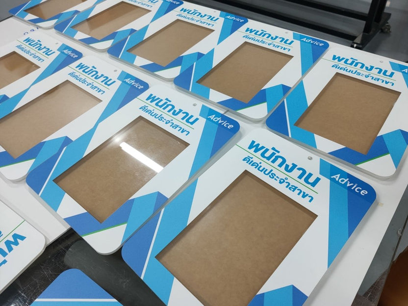 บอร์ดประชาสัมพันธ์อะคริลิค และกรอบอะคริลิคติดผนัง แข็งแรง โปร่งใส เหมาะสำหรับประกาศ โปสเตอร์ เมนู และงานแสดงข้อมูล