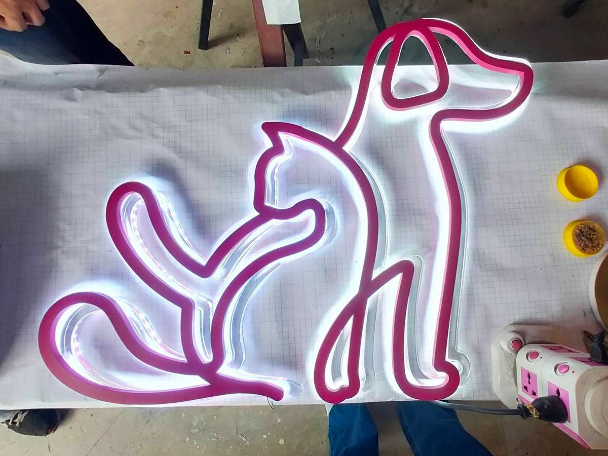 ตัวอักษรไฟ LED ป้ายไฟ และป้ายไฟโลโก้ สว่างคมชัด ดีไซน์หรูหรา เหมาะสำหรับป้ายร้านค้า บริษัท และงานตกแต่งอาคาร