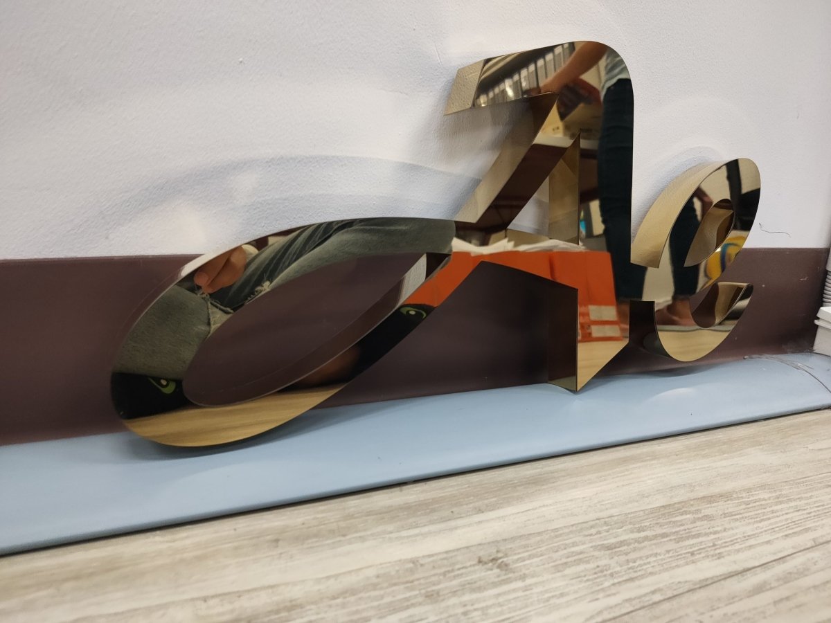 ป้ายตัวอักษรสแตนเลส Stainless Steel Letter Signage หรูหรา แข็งแรง ทนทาน เหมาะสำหรับป้ายบริษัท อาคาร และงานตกแต่ง