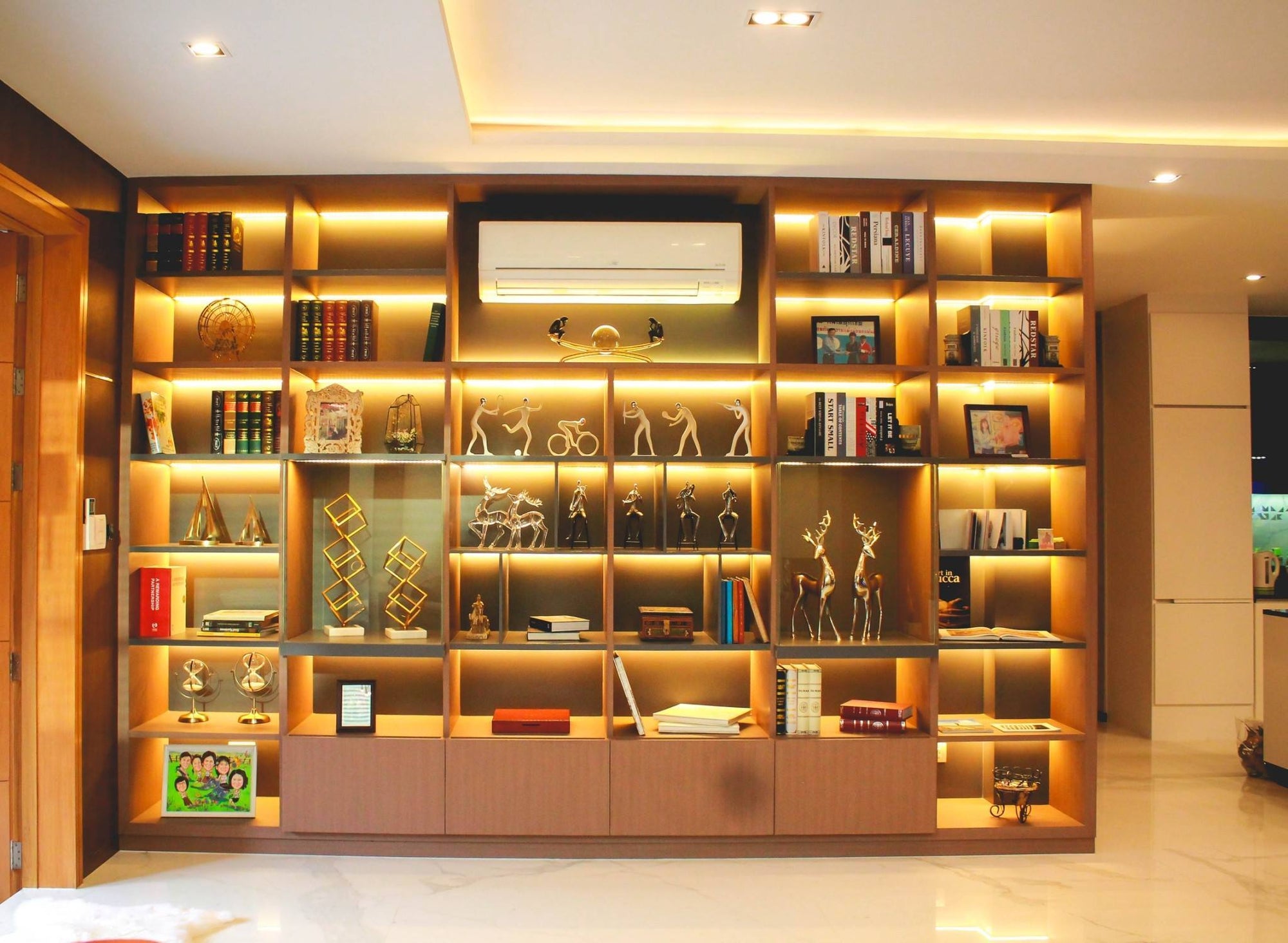 รับเหมางานโครงการ ร้านค้า บ้าน งานตกแต่งตามโจทย์ดีไซน์เนอร์ ด้วยทีมงานประสบการณ์สูงกว่า 30 ปี กว่าหลายร้อยโปรเจค