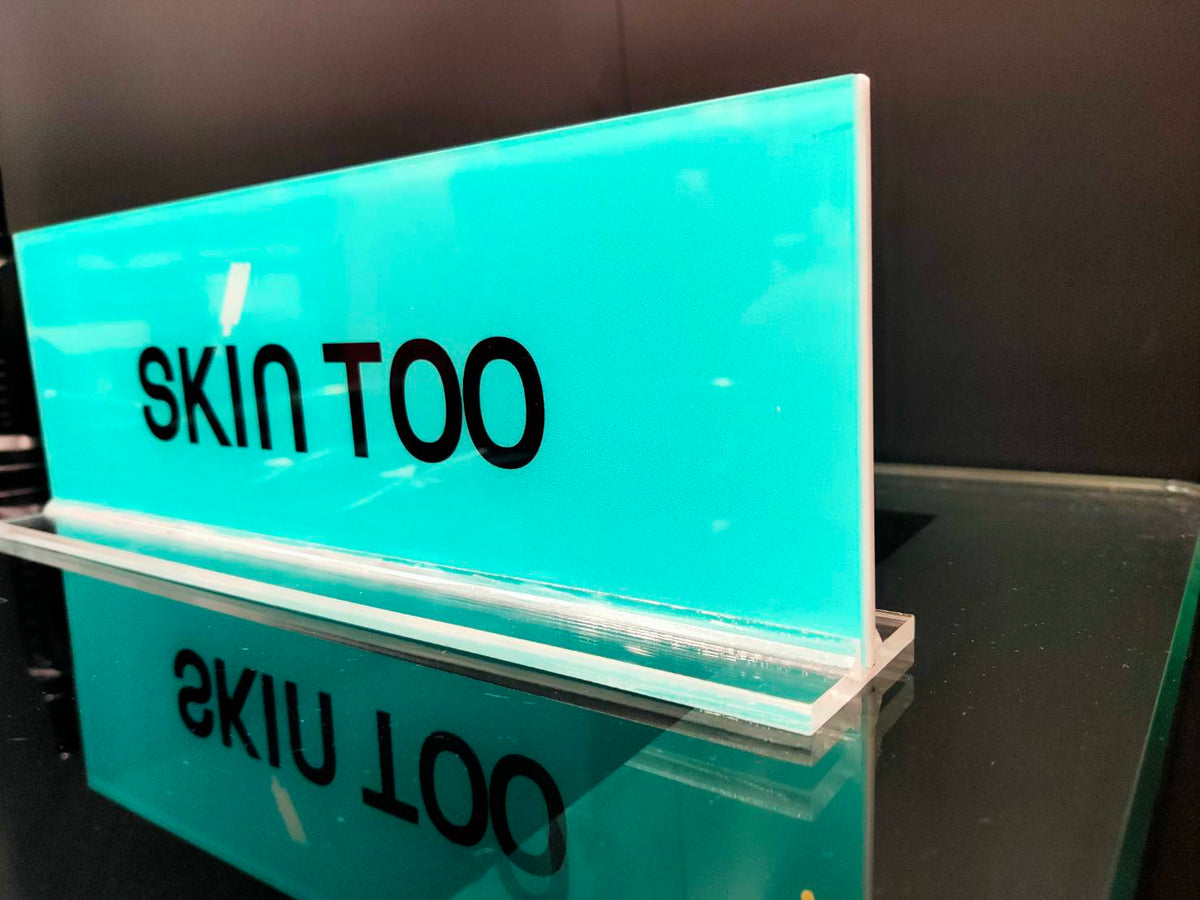 ป้ายอะคริลิคตั้งโต๊ะ และกรอบรูปอะคริลิคใส พิมพ์คมชัด ดีไซน์หรูหรา เหมาะสำหรับป้ายราคา เมนูร้านอาหาร และงานตกแต่ง