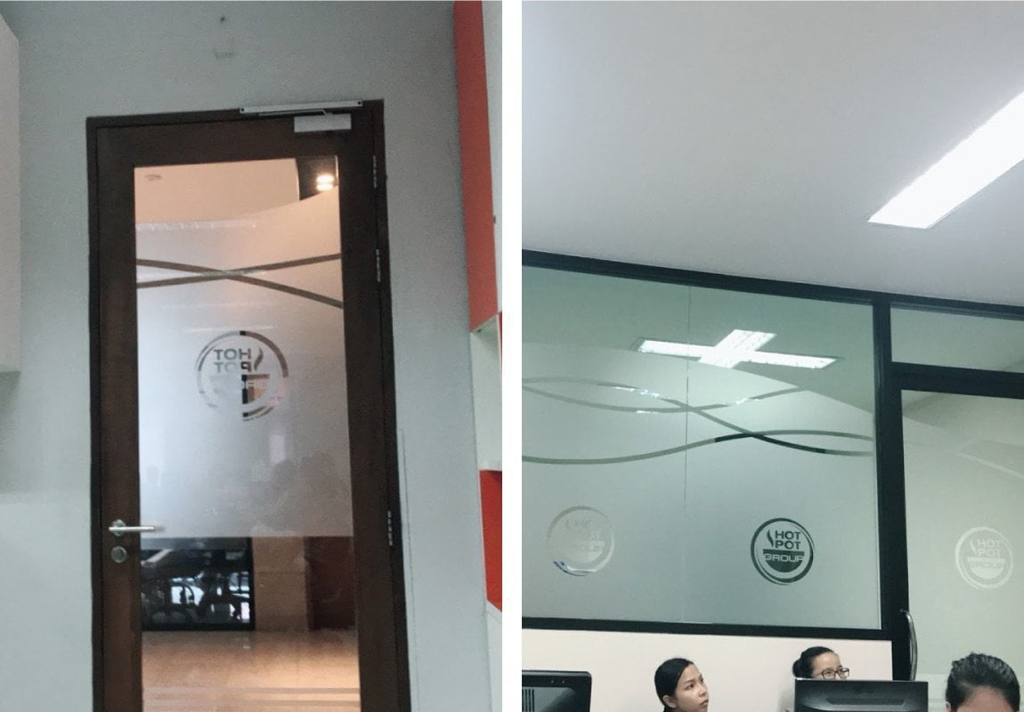 สติ๊กเกอร์ฝ้า ติดกระจก ฟิล์มฝ้าติดกระจก - Octopus Media Solutions