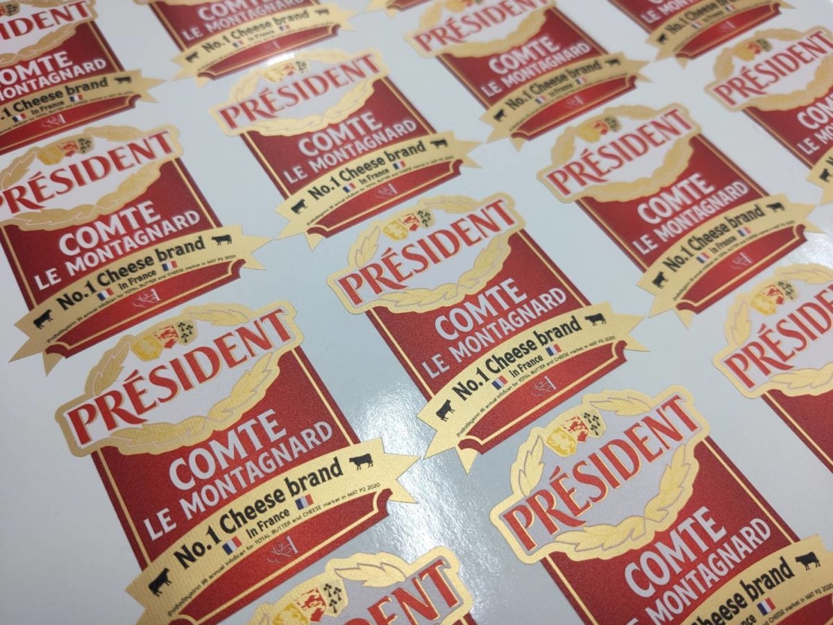 สติ๊กเกอร์ฉลากสินค้า สีทอง สีเงิน พิมพ์หรูหรา เพิ่มมูลค่าแบรนด์ เหมาะสำหรับบรรจุภัณฑ์ สินค้าพรีเมียม และงานโปรโมชัน