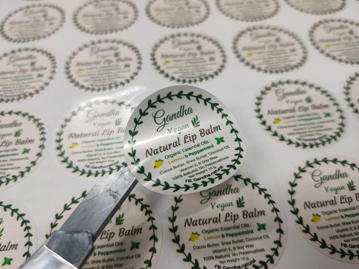 สติ๊กเกอร์ฉลากสินค้า สีทอง สีเงิน พิมพ์หรูหรา เพิ่มมูลค่าแบรนด์ เหมาะสำหรับบรรจุภัณฑ์ สินค้าพรีเมียม และงานโปรโมชัน