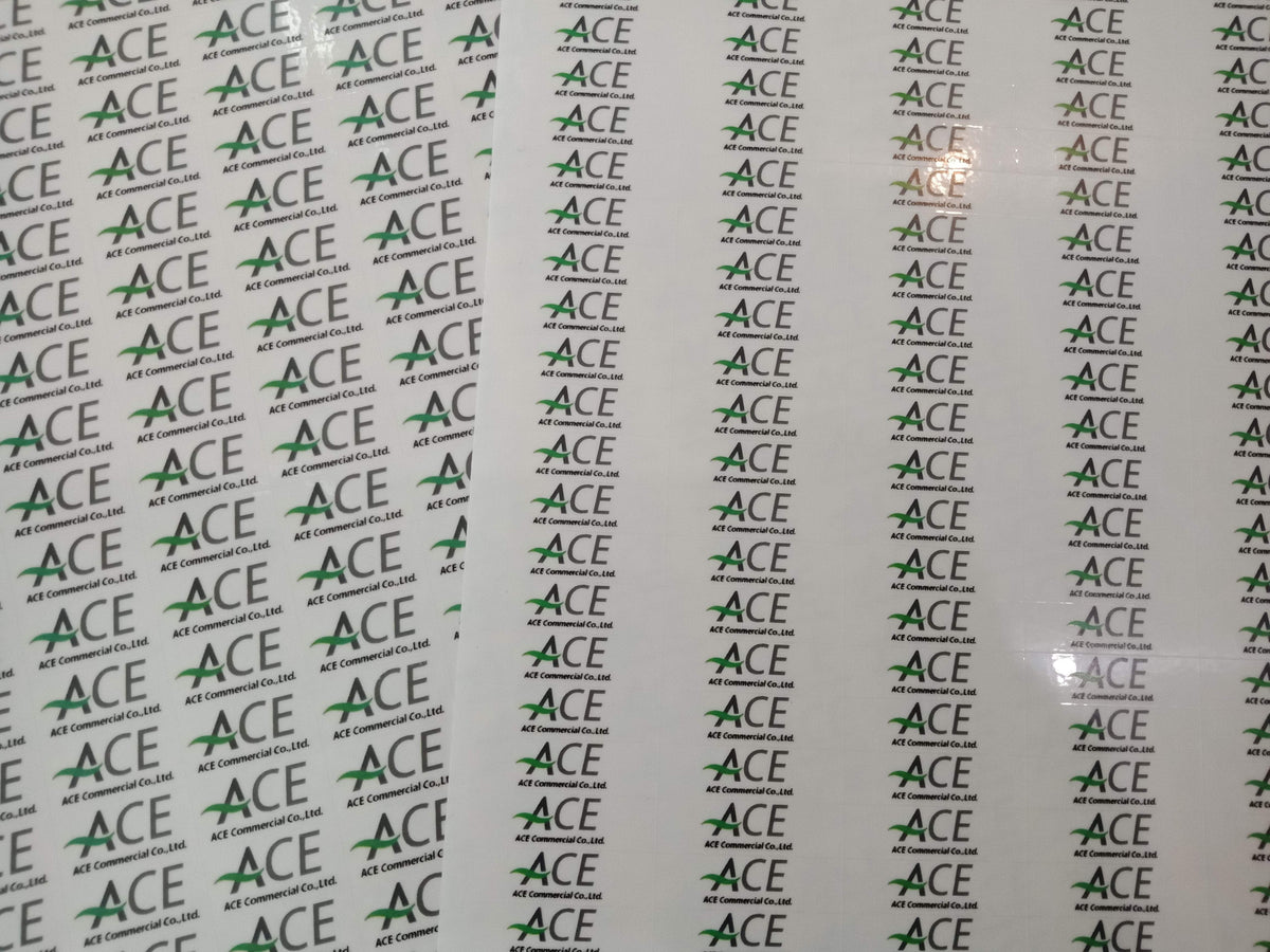 สติ๊กเกอร์ใส สติ๊กเกอร์ฉลากสินค้าใส พิมพ์คมชัด ติดแนบเนียน เหมาะสำหรับบรรจุภัณฑ์ สินค้า เครื่องสำอาง และงานโปรโมชัน