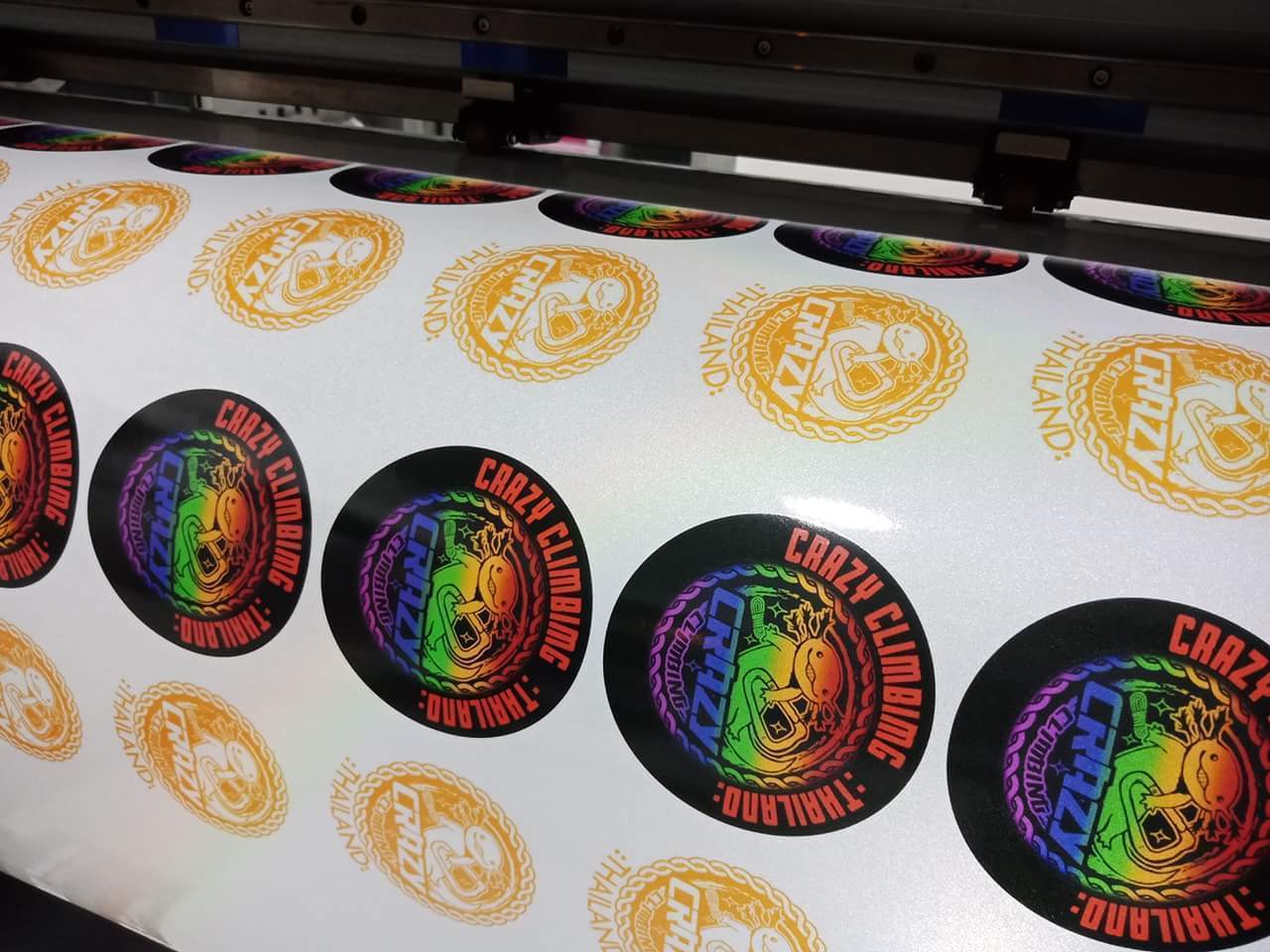 สติ๊กเกอร์สะท้อนแสง 3M Reflective Sticker คุณภาพสูง มองเห็นชัดเจน เหมาะสำหรับป้ายจราจร ความปลอดภัย และงานตกแต่งรถ