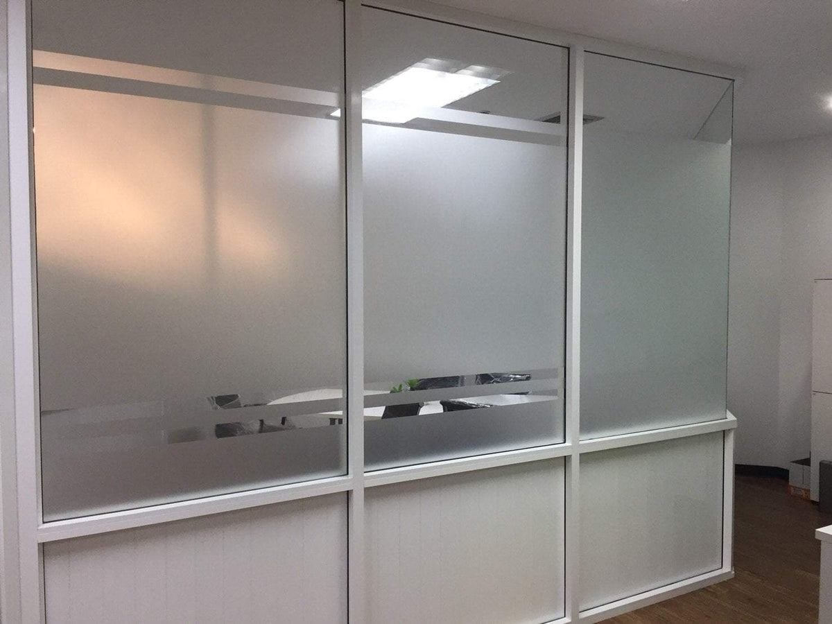 สติ๊กเกอร์ฝ้า ติดกระจก ฟิล์มฝ้าติดกระจก - Octopus Media Solutions