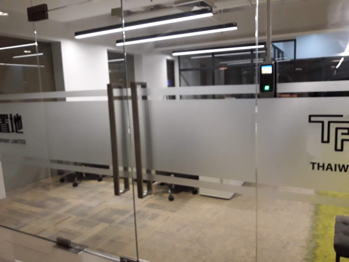 สติ๊กเกอร์ฝ้า ติดกระจก ฟิล์มฝ้าติดกระจก - Octopus Media Solutions