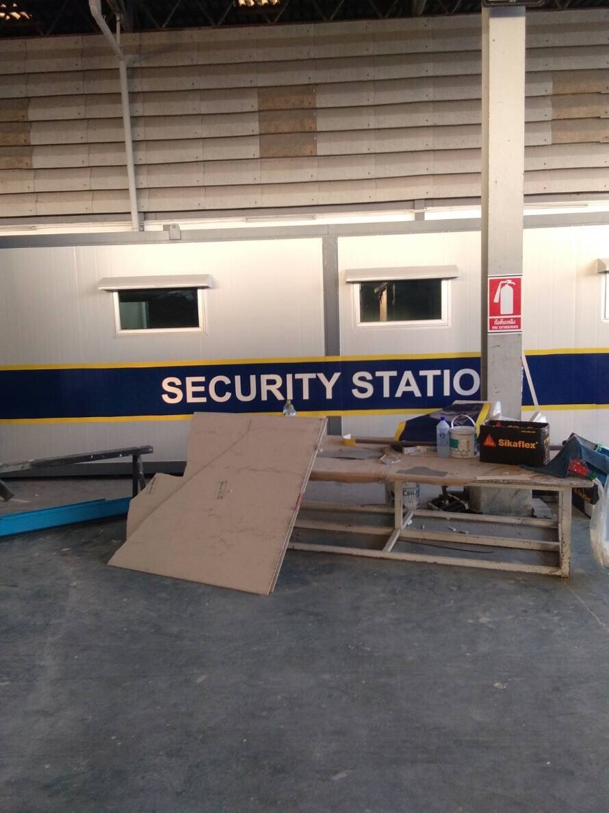 สติ๊กเกอร์สะท้อนแสง 3M Reflective Sticker คุณภาพสูง มองเห็นชัดเจน เหมาะสำหรับป้ายจราจร ความปลอดภัย และงานตกแต่งรถ