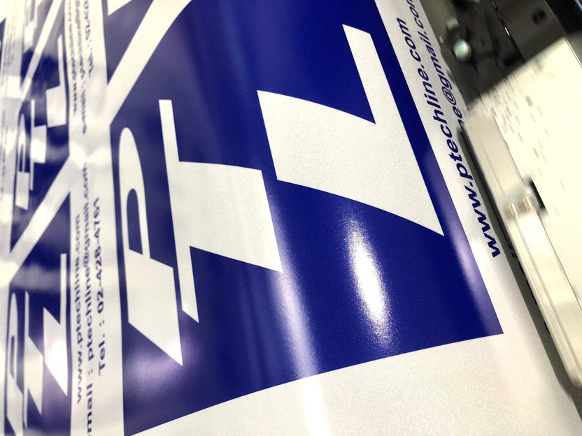 สติ๊กเกอร์สะท้อนแสง 3M Reflective Sticker คุณภาพสูง มองเห็นชัดเจน เหมาะสำหรับป้ายจราจร ความปลอดภัย และงานตกแต่งรถ