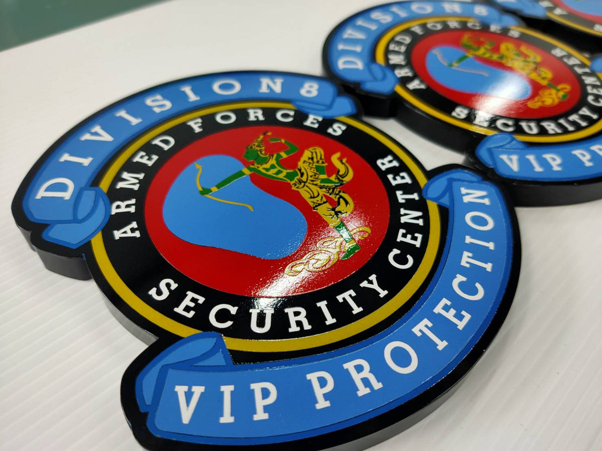 ป้ายอักษรโลหะ และป้ายโลโก้ ดีไซน์หรูหรา แข็งแรง ทนทาน เหมาะสำหรับป้ายบริษัท ร้านค้า และงานตกแต่งอาคาร