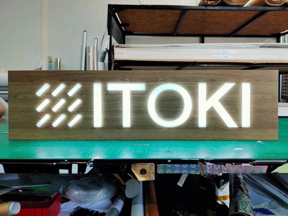 ตัวอักษรไฟ LED ป้ายไฟ และป้ายไฟโลโก้ สว่างคมชัด ดีไซน์หรูหรา เหมาะสำหรับป้ายร้านค้า บริษัท และงานตกแต่งอาคาร