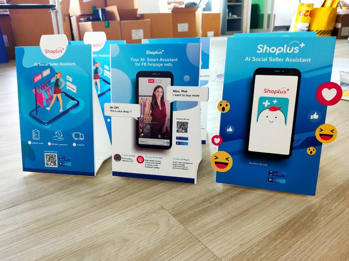 เต้นท์การ์ด สแตนดี้ตั้งโต๊ะ ป้ายตั้งฟิวเจอร์บอร์ด และป้ายสามเหลี่ยมตั้งโต๊ะ พิมพ์คมชัด เหมาะสำหรับเมนู โปรโมชั่น และป้ายโฆษณา