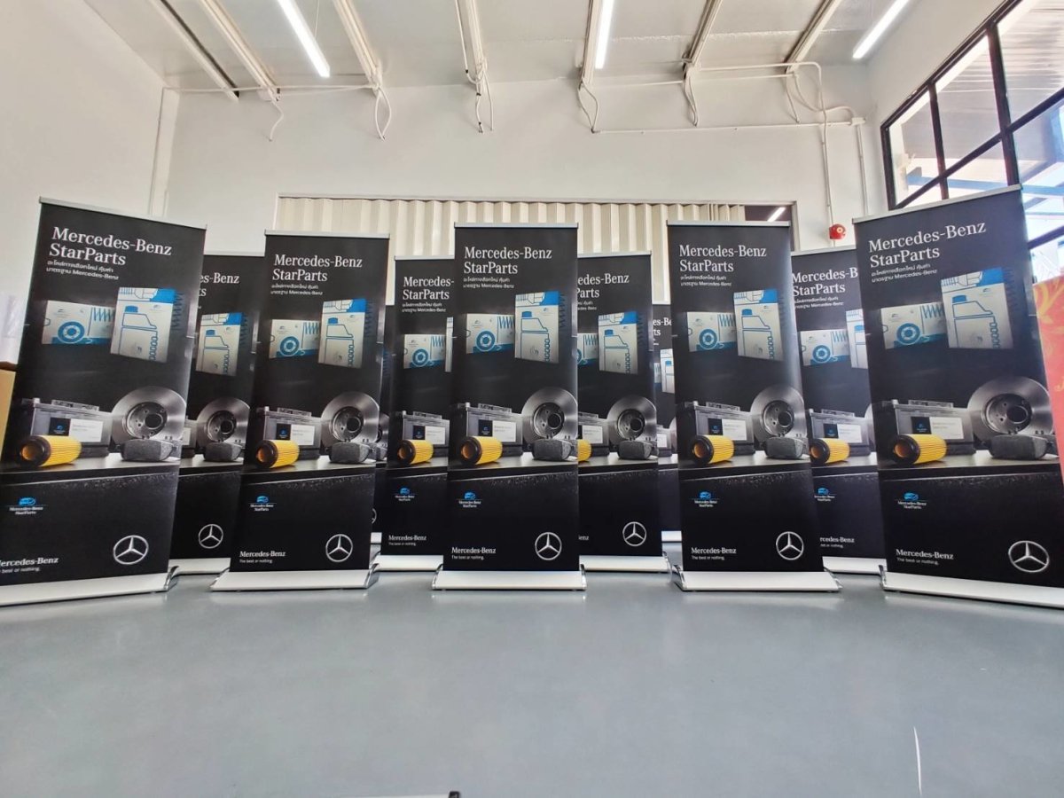 โรลอัพ Roll Up Banner น้ำหนักเบา เคลื่อนย้ายสะดวก พิมพ์คมชัด เหมาะสำหรับงานอีเวนต์ แสดงสินค้า และโปรโมชัน