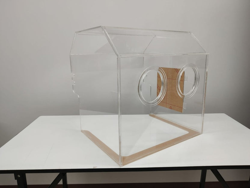 ฉากอะคริลิค ฉากกั้นโควิคสำเร็จรูปและแบบสั่งทำพิเศษ กล่องกันเชื้อ กล่องอะคริลิคตรวจเชื้อ