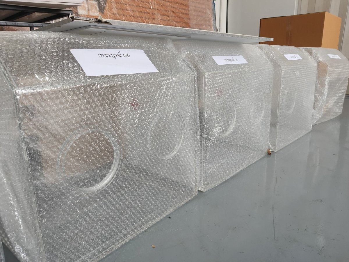 ฉากอะคริลิคใส ฉากกั้นโควิคสำเร็จรูปและแบบสั่งทำพิเศษ กล่องกันเชื้อ กล่องอะคริลิคตรวจเชื้อ