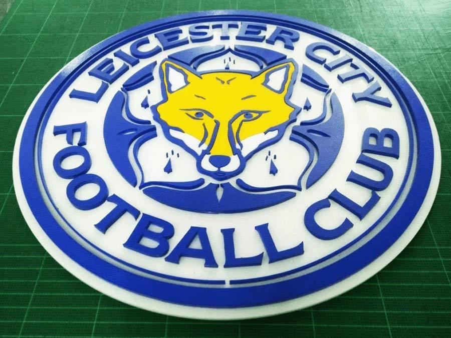 ป้ายบริษัท ตัวอย่างป้ายอะคริลิค ตัวอักษรนูน สแตนเลสทอง