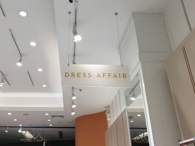 ป้ายเพดาน แขวนจากเพดาน น้ำหนักเบา พิมพ์คมชัด เหมาะสำหรับห้างสรรพสินค้า ร้านค้า และงานอีเวนต์