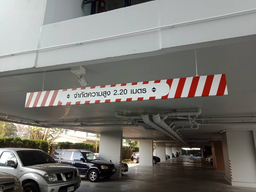 ป้ายเพดาน แขวนจากเพดาน น้ำหนักเบา พิมพ์คมชัด เหมาะสำหรับห้างสรรพสินค้า ร้านค้า และงานอีเวนต์