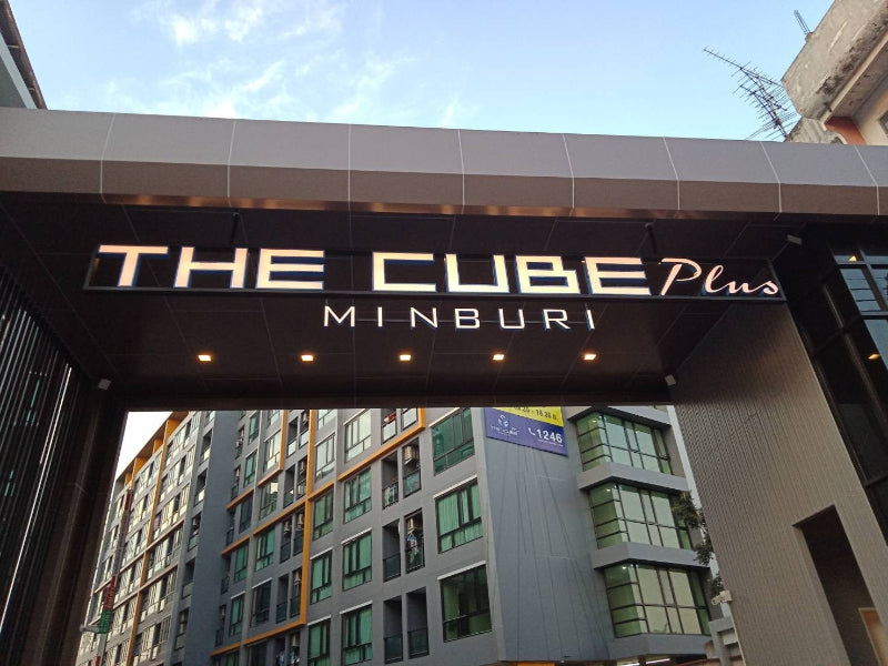 ป้ายเพดาน แขวนจากเพดาน น้ำหนักเบา พิมพ์คมชัด เหมาะสำหรับห้างสรรพสินค้า ร้านค้า และงานอีเวนต์