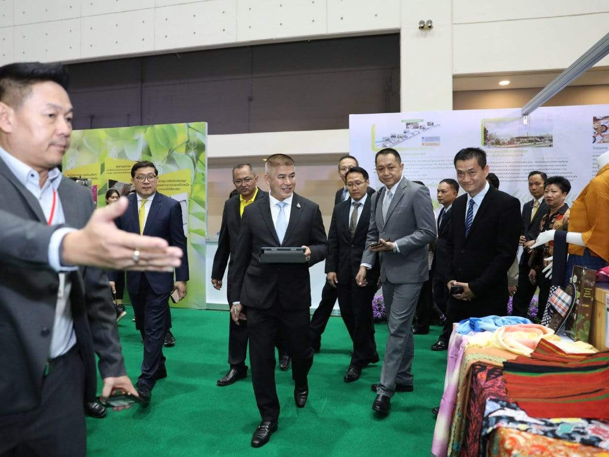 รับถ่ายภาพงานอีเว้นท์ ถ่ายภาพงานสัมมนา บริการถ่ายภาพงานอีเว้นท์ Event งานสัมมนา เก็บภาพบรรยากาศงาน งานออกบูธ ขายสินค้า