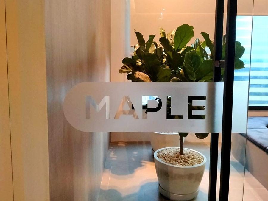 สติกเกอร์ฝ้าขุ่น PVC Sticker ไดคัท ติดกระจกเป็นข้อความสติ๊กเกอร์โลโก้