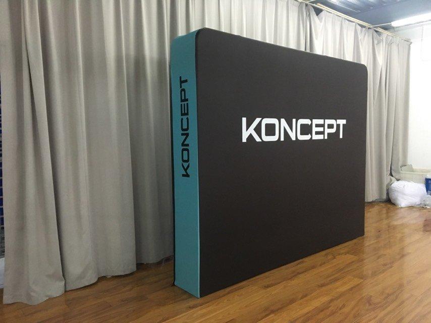 แบคดรอปผ้า ออกบูธ สำเร็จรูป - Octopus Media Solutions