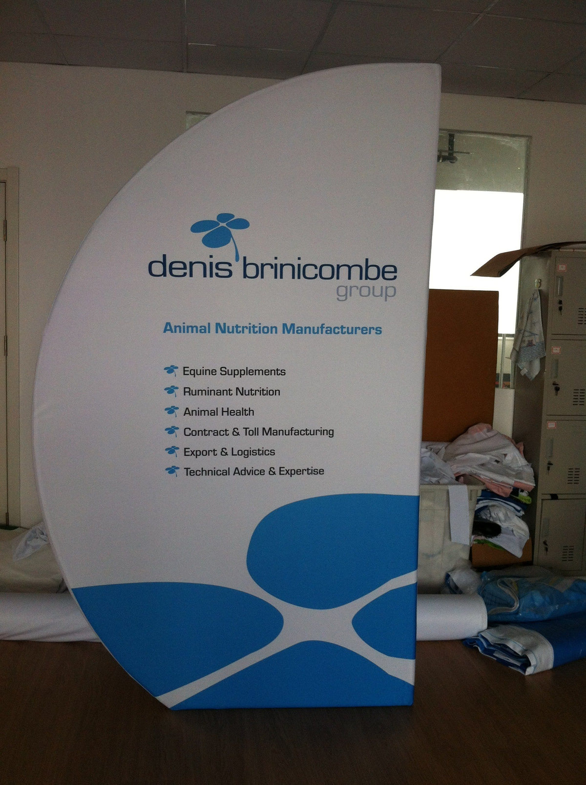 แบคดรอปผ้า ออกบูธ สำเร็จรูป - Octopus Media Solutions