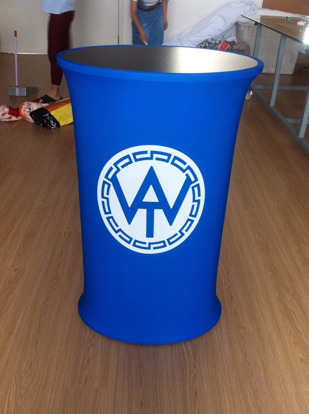 บูธชงชิมแบบผ้า ชั้นวางของ เค้าน์เตอร์วางของ อุปกรณ์ออกบูธ จัดอีเว้นท์ จัดนิทรรศการ