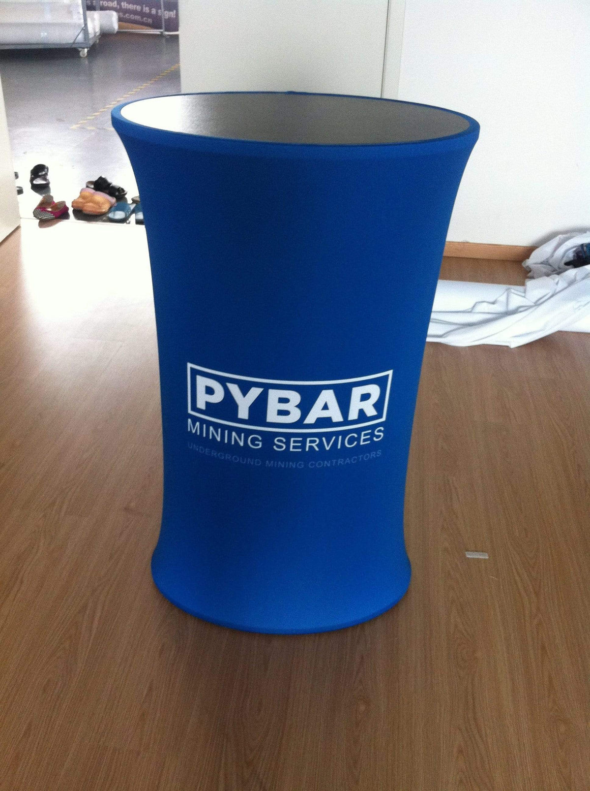 เค้าน์เตอร์วางสินค้า อุปกรณ์ออกบูธ จัดอีเว้นท์ จัดนิทรรศการ เชล์ฟวางของแบบผ้า Shelf Counter