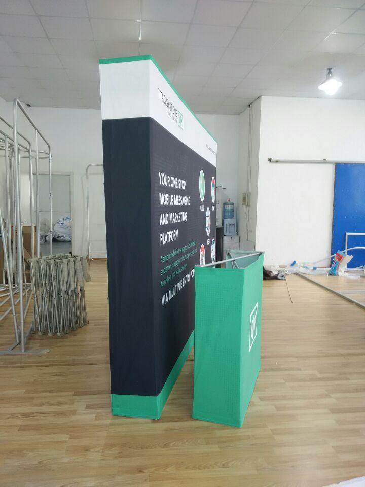 แบคดรอปผ้า ออกบูธ สำเร็จรูป - Octopus Media Solutions