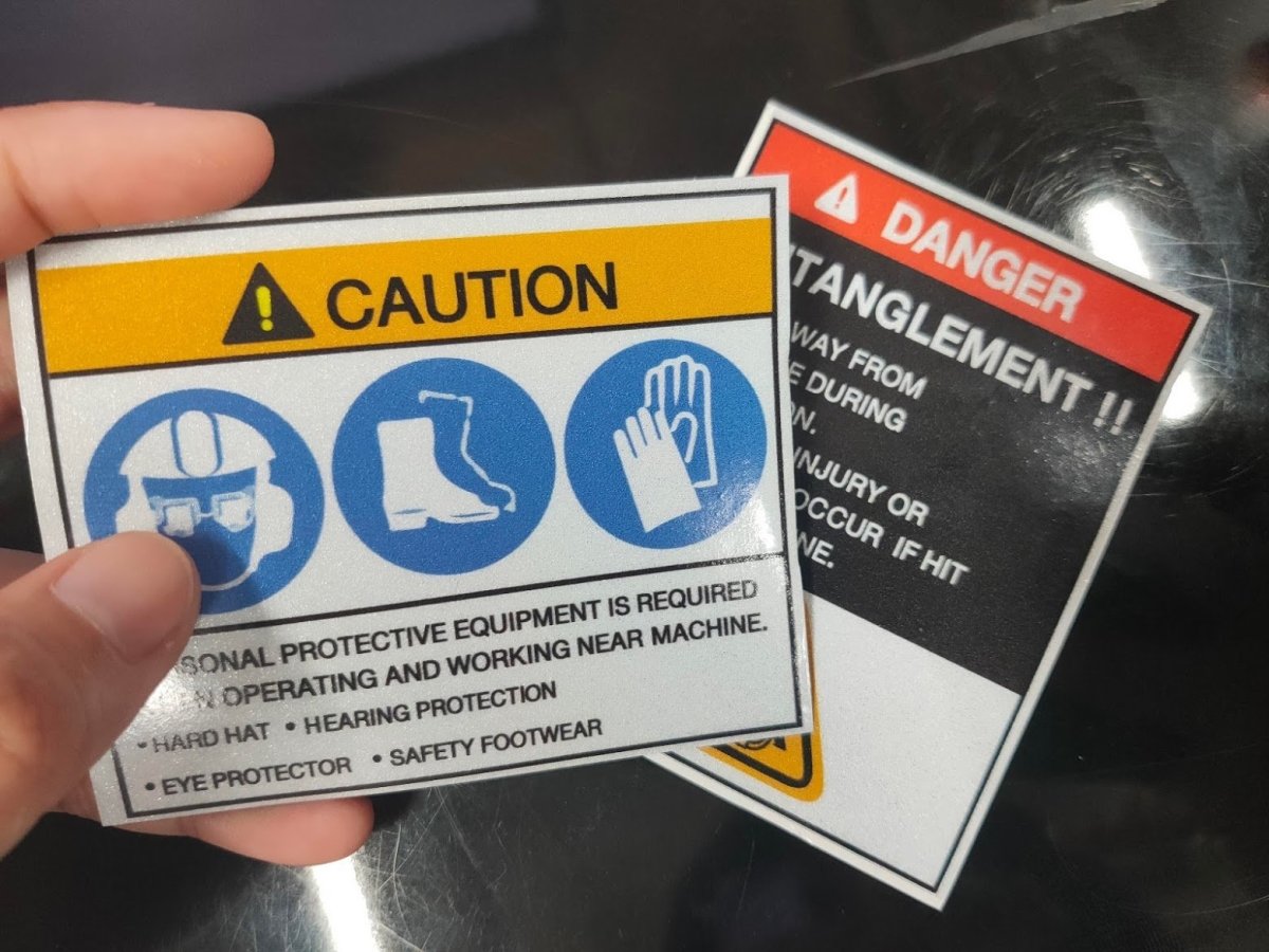 ป้ายเตือน ป้ายเซฟตี้ และป้ายระวัง พิมพ์คมชัด สะท้อนแสงได้ แข็งแรงทนทาน เหมาะสำหรับงานความปลอดภัย โรงงาน และพื้นที่สาธารณะ