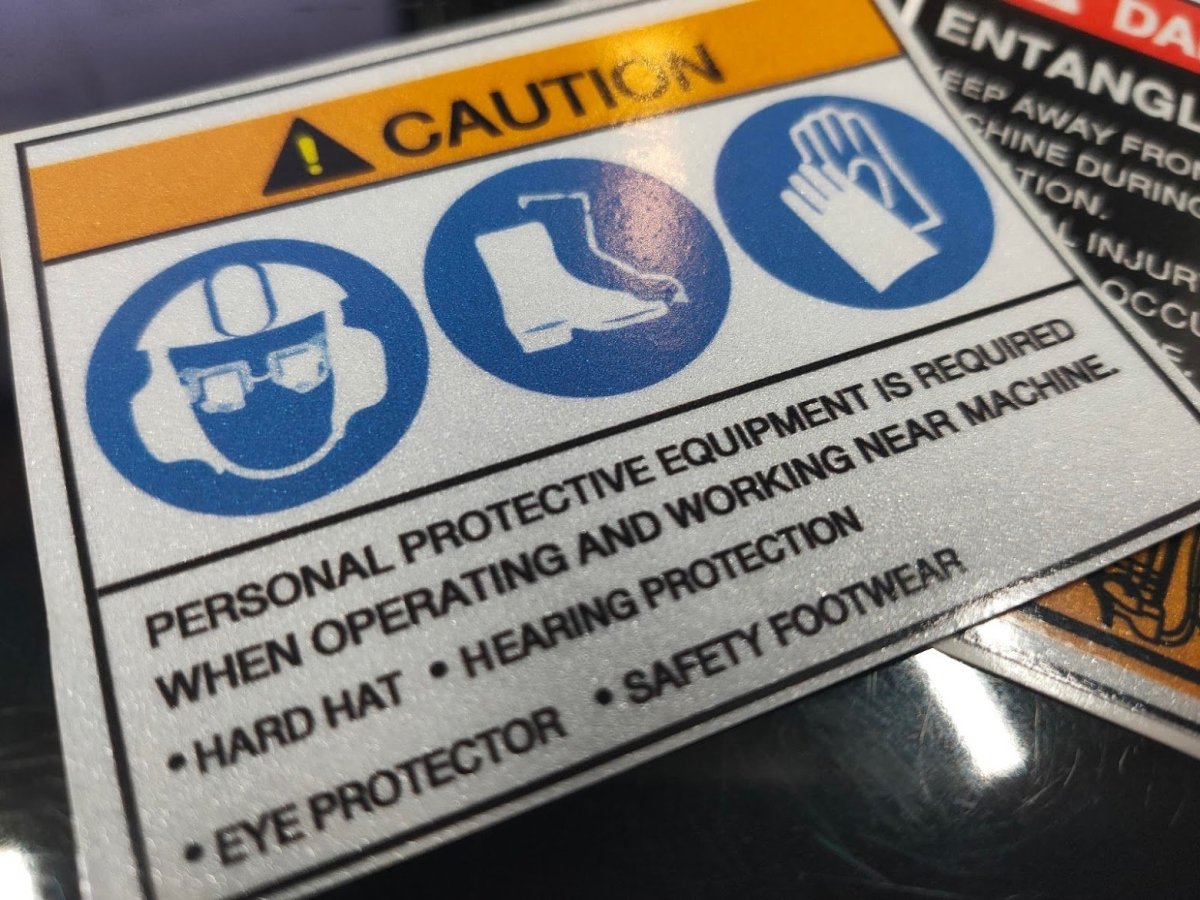 ป้ายเตือน ป้ายเซฟตี้ และป้ายระวัง พิมพ์คมชัด สะท้อนแสงได้ แข็งแรงทนทาน เหมาะสำหรับงานความปลอดภัย โรงงาน และพื้นที่สาธารณะ