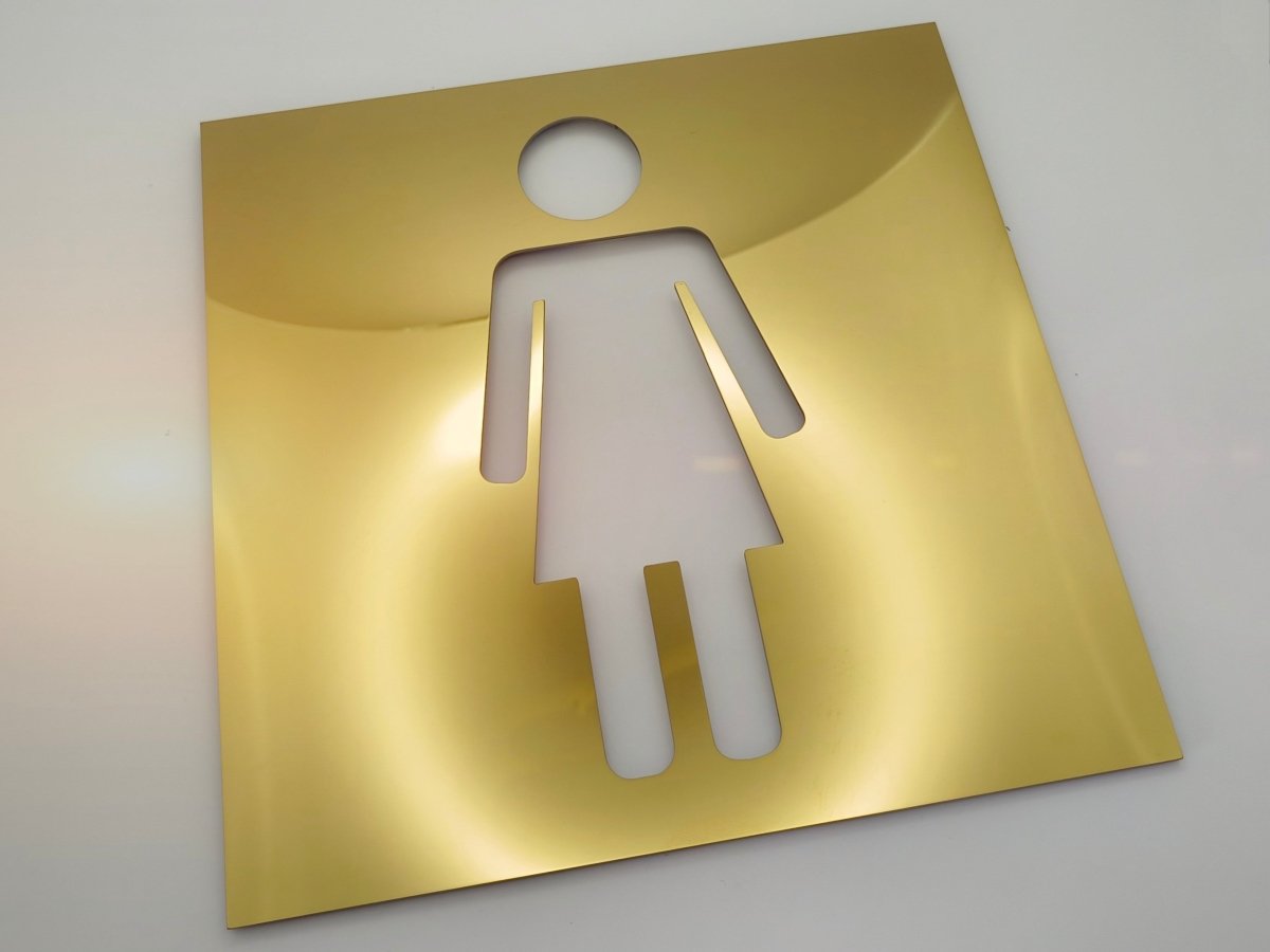 ป้ายห้องน้ำ ป้ายหน้าห้องน้ำ อะคริลิคสีทองเงาเลเซอร์คัทติดหน้าห้องน้ำ