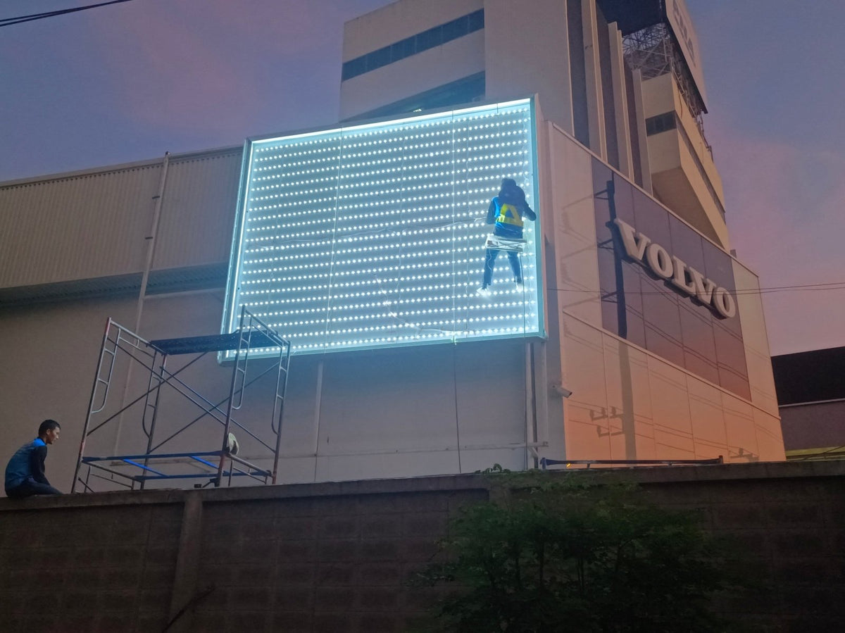 ป้ายไฟ LED กล่องไฟ กรอบอลูมิเนียม น้ำหนักเบา ทนทาน เหมาะสำหรับร้านค้า ป้ายบริษัท และงานอีเวนต์