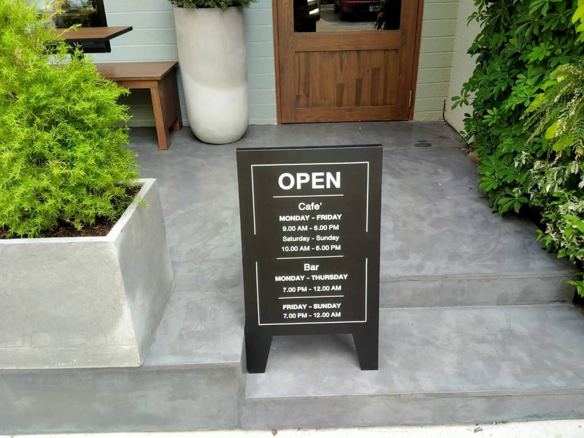 ป้ายตั้งพื้น คาเฟ่ ขาเหล็ก ผลิตตามแบบ เหมาะร้านอาหาร ร้านกาแฟ